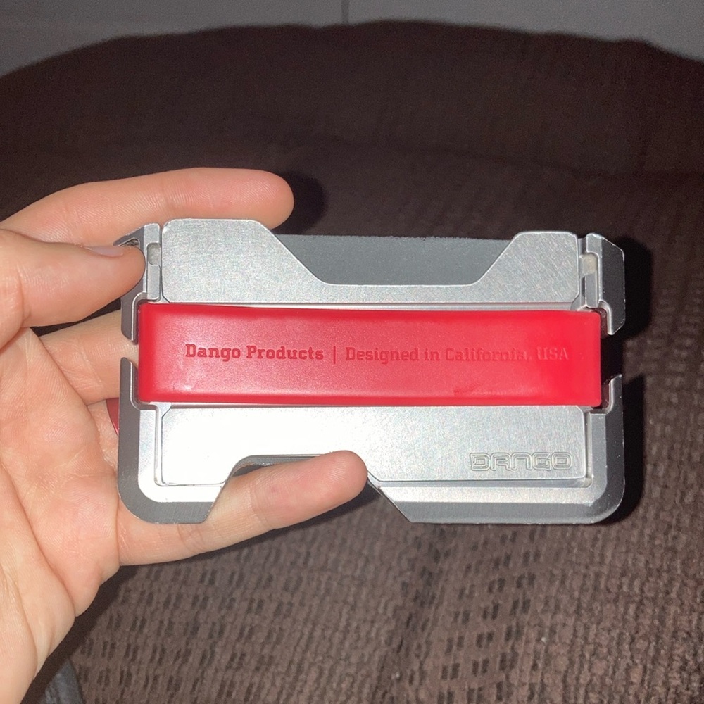 Dango minimlaist Wallet